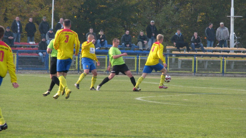 Pogoń Leżajsk - Żurawianka Żurawica (3:1), 29.10.2011 r. - IV liga podkarpacka #IVLiga #lezajsk #lezajsktm #leżajsk #PiłkaNożna #pogon #pogoń #PogońLeżajsk #seniorzy #sport #żurawianka #ŻurawiankaŻurawica #żurawica