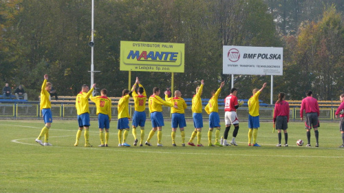 Pogoń Leżajsk - Żurawianka Żurawica (3:1), 29.10.2011 r. - IV liga podkarpacka #IVLiga #lezajsk #lezajsktm #leżajsk #PiłkaNożna #pogon #pogoń #PogońLeżajsk #seniorzy #sport #żurawianka #ŻurawiankaŻurawica #żurawica