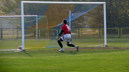 Pogoń Leżajsk - Żurawianka Żurawica (3:1), 29.10.2011 r. - IV liga podkarpacka #IVLiga #lezajsk #lezajsktm #leżajsk #PiłkaNożna #pogon #pogoń #PogońLeżajsk #seniorzy #sport #żurawianka #ŻurawiankaŻurawica #żurawica