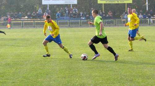 Pogoń Leżajsk - Żurawianka Żurawica (3:1), 29.10.2011 r. - IV liga podkarpacka #IVLiga #lezajsk #lezajsktm #leżajsk #PiłkaNożna #pogon #pogoń #PogońLeżajsk #seniorzy #sport #żurawianka #ŻurawiankaŻurawica #żurawica