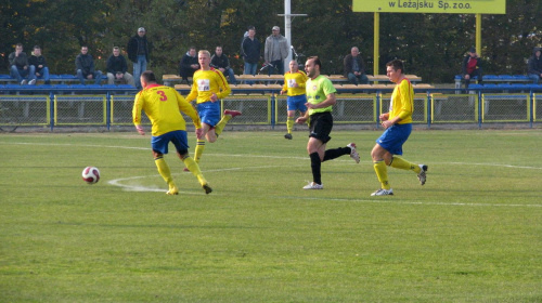 Pogoń Leżajsk - Żurawianka Żurawica (3:1), 29.10.2011 r. - IV liga podkarpacka #IVLiga #lezajsk #lezajsktm #leżajsk #PiłkaNożna #pogon #pogoń #PogońLeżajsk #seniorzy #sport #żurawianka #ŻurawiankaŻurawica #żurawica