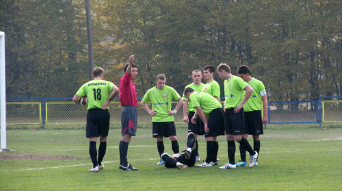 Pogoń Leżajsk - Żurawianka Żurawica (3:1), 29.10.2011 r. - IV liga podkarpacka #IVLiga #lezajsk #lezajsktm #leżajsk #PiłkaNożna #pogon #pogoń #PogońLeżajsk #seniorzy #sport #żurawianka #ŻurawiankaŻurawica #żurawica