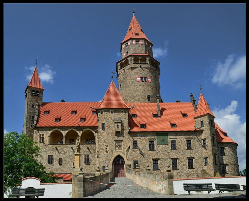 Zamek w Bouzov #Bouzov #zamek