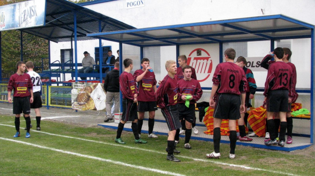 Pogoń Leżajsk - Sokół Nisko, 30.10.2011 r. - II liga podkarpacka juniorów starszych i młodszych #juniorzy #lezajsk #lezajsktm #leżajsk #nisko #PiłkaNożna #pogon #pogoń #PogońLeżajsk #SokółSokółNisko #sport