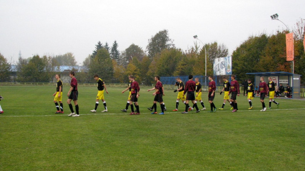 Pogoń Leżajsk - Sokół Nisko, 30.10.2011 r. - II liga podkarpacka juniorów starszych i młodszych #juniorzy #lezajsk #lezajsktm #leżajsk #nisko #PiłkaNożna #pogon #pogoń #PogońLeżajsk #SokółSokółNisko #sport