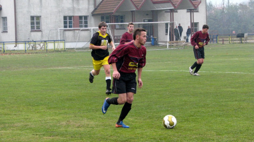 Pogoń Leżajsk - Sokół Nisko, 30.10.2011 r. - II liga podkarpacka juniorów starszych i młodszych #juniorzy #lezajsk #lezajsktm #leżajsk #nisko #PiłkaNożna #pogon #pogoń #PogońLeżajsk #SokółSokółNisko #sport