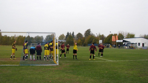 Pogoń Leżajsk - Sokół Nisko, 30.10.2011 r. - II liga podkarpacka juniorów starszych i młodszych #juniorzy #lezajsk #lezajsktm #leżajsk #nisko #PiłkaNożna #pogon #pogoń #PogońLeżajsk #SokółSokółNisko #sport