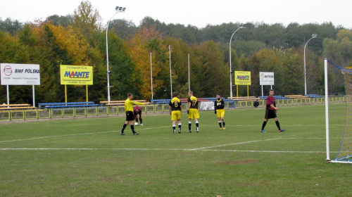 Pogoń Leżajsk - Sokół Nisko, 30.10.2011 r. - II liga podkarpacka juniorów starszych i młodszych #juniorzy #lezajsk #lezajsktm #leżajsk #nisko #PiłkaNożna #pogon #pogoń #PogońLeżajsk #SokółSokółNisko #sport