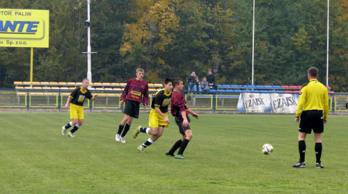 Pogoń Leżajsk - Sokół Nisko, 30.10.2011 r. - II liga podkarpacka juniorów starszych i młodszych #juniorzy #lezajsk #lezajsktm #leżajsk #nisko #PiłkaNożna #pogon #pogoń #PogońLeżajsk #SokółSokółNisko #sport