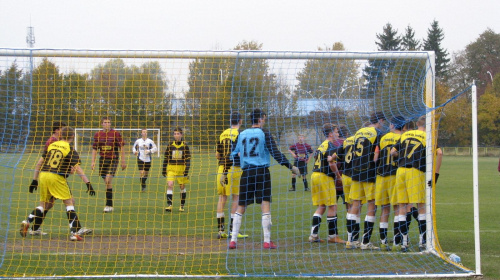 Pogoń Leżajsk - Sokół Nisko, 30.10.2011 r. - II liga podkarpacka juniorów starszych i młodszych #juniorzy #lezajsk #lezajsktm #leżajsk #nisko #PiłkaNożna #pogon #pogoń #PogońLeżajsk #SokółSokółNisko #sport