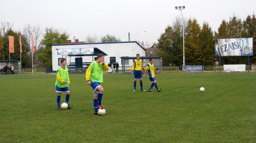 Pogoń Leżajsk - Sokół Nisko, 30.10.2011 r. - II liga podkarpacka juniorów starszych i młodszych #juniorzy #lezajsk #lezajsktm #leżajsk #nisko #PiłkaNożna #pogon #pogoń #PogońLeżajsk #SokółSokółNisko #sport