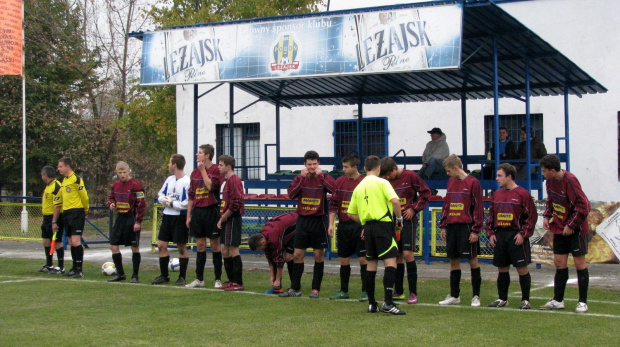 Pogoń Leżajsk - Sokół Nisko, 30.10.2011 r. - II liga podkarpacka juniorów starszych i młodszych #juniorzy #lezajsk #lezajsktm #leżajsk #nisko #PiłkaNożna #pogon #pogoń #PogońLeżajsk #SokółSokółNisko #sport