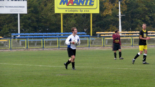 Pogoń Leżajsk - Sokół Nisko, 30.10.2011 r. - II liga podkarpacka juniorów starszych i młodszych #juniorzy #lezajsk #lezajsktm #leżajsk #nisko #PiłkaNożna #pogon #pogoń #PogońLeżajsk #SokółSokółNisko #sport