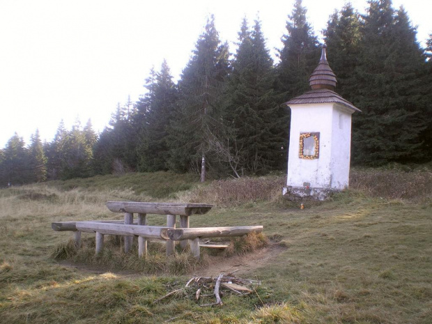 Bulandowa Kapliczka na polanie Jaworzyna Kamienicka #góry #beskidy #gorce #JaworzynaKamienicka #bieniowe #średniak