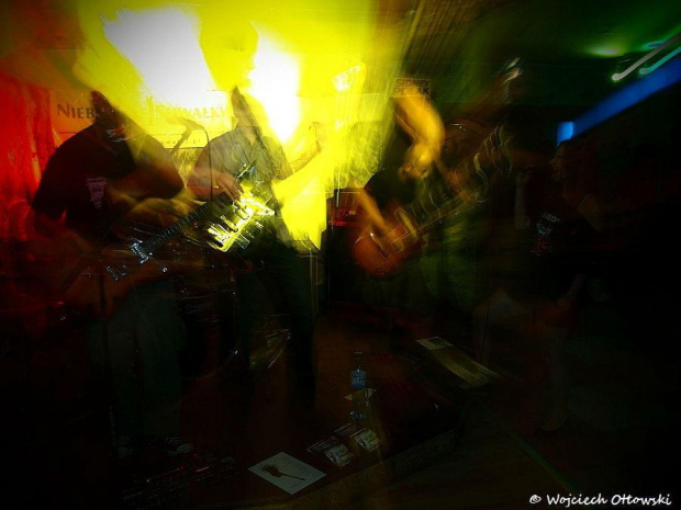 Koncert zespołów: Bifrost i Noisy Gasoline; Suwałki, Pub Komin, 11 sierpnia 2012 #PubKomin