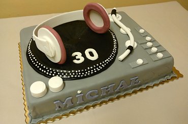 Torcik dla Michała #gramofon #adapter #słuchawki #muzyka #tort #TortyDisco