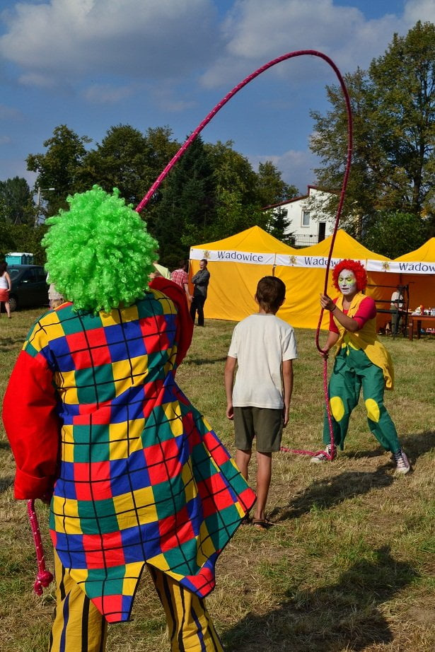 W dniu obchodów mieszkańcy i goście bawili się w trzech osadach słowiańskiej , cyrkowej i rycerskiej.Imprezę zakończył koncert i fajerwerki
To zdjęcia z osady cyrkowej