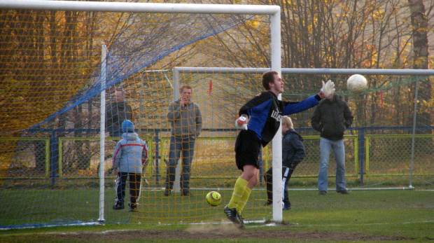 POGOŃ LEŻAJSK - ORZEŁ PRZEWORSK (1:2), 05.11.2011 r. - IV liga podkarpacka #IVLiga #lezajsk #lezajsktm #leżajsk #orzeł #OrzełPrzeworsk #PiłkaNożna #pogon #pogoń #PogońLeżajsk #przeworsk #sport