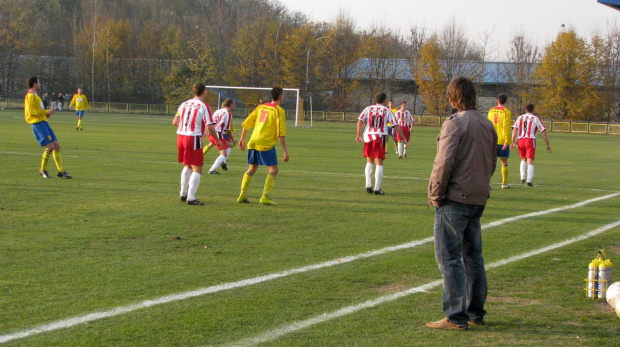 POGOŃ LEŻAJSK - ORZEŁ PRZEWORSK (1:2), 05.11.2011 r. - IV liga podkarpacka #IVLiga #lezajsk #lezajsktm #leżajsk #orzeł #OrzełPrzeworsk #PiłkaNożna #pogon #pogoń #PogońLeżajsk #przeworsk #sport