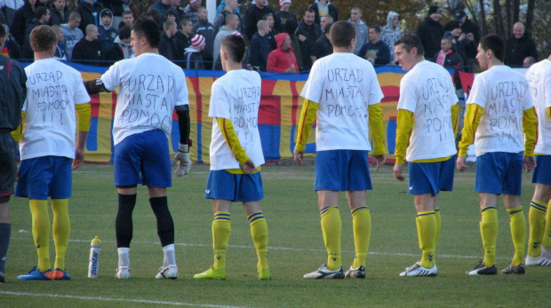 POGOŃ LEŻAJSK - ORZEŁ PRZEWORSK (1:2), 05.11.2011 r. - IV liga podkarpacka #IVLiga #lezajsk #lezajsktm #leżajsk #orzeł #OrzełPrzeworsk #PiłkaNożna #pogon #pogoń #PogońLeżajsk #przeworsk #sport