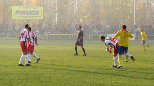 POGOŃ LEŻAJSK - ORZEŁ PRZEWORSK (1:2), 05.11.2011 r. - IV liga podkarpacka #IVLiga #lezajsk #lezajsktm #leżajsk #orzeł #OrzełPrzeworsk #PiłkaNożna #pogon #pogoń #PogońLeżajsk #przeworsk #sport