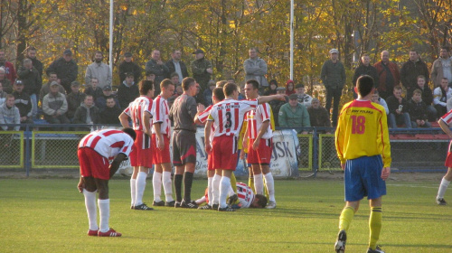 POGOŃ LEŻAJSK - ORZEŁ PRZEWORSK (1:2), 05.11.2011 r. - IV liga podkarpacka #IVLiga #lezajsk #lezajsktm #leżajsk #orzeł #OrzełPrzeworsk #PiłkaNożna #pogon #pogoń #PogońLeżajsk #przeworsk #sport