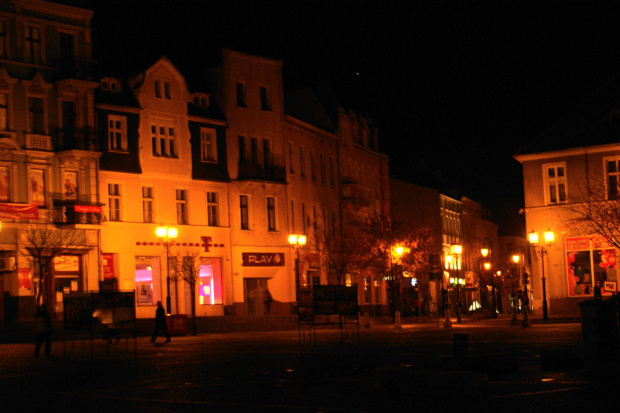 Gniezno nocą 1 listopada 2011 #Gniezno #rafiński #xnifar