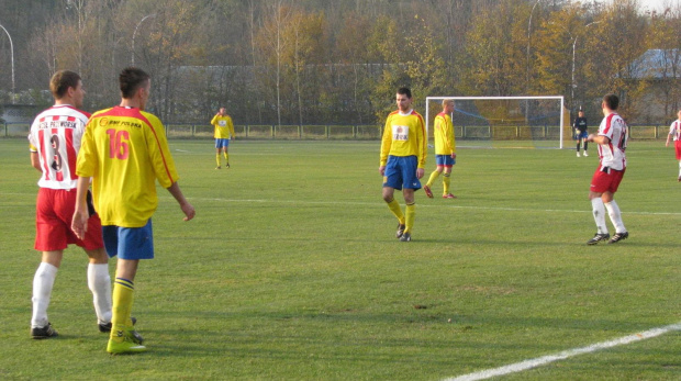 POGOŃ LEŻAJSK - ORZEŁ PRZEWORSK (1:2), 05.11.2011 r. - IV liga podkarpacka #IVLiga #lezajsk #lezajsktm #leżajsk #orzeł #OrzełPrzeworsk #PiłkaNożna #pogon #pogoń #PogońLeżajsk #przeworsk #sport