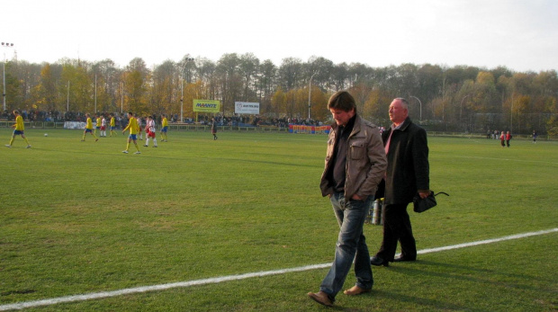 POGOŃ LEŻAJSK - ORZEŁ PRZEWORSK (1:2), 05.11.2011 r. - IV liga podkarpacka #IVLiga #lezajsk #lezajsktm #leżajsk #orzeł #OrzełPrzeworsk #PiłkaNożna #pogon #pogoń #PogońLeżajsk #przeworsk #sport