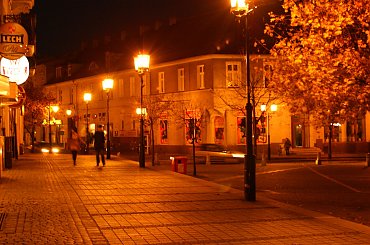 Gniezno nocą 1 listopada 2011 #Gniezno #rafiński #xnifar