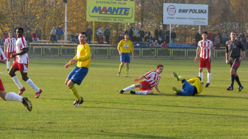 POGOŃ LEŻAJSK - ORZEŁ PRZEWORSK (1:2), 05.11.2011 r. - IV liga podkarpacka #IVLiga #lezajsk #lezajsktm #leżajsk #orzeł #OrzełPrzeworsk #PiłkaNożna #pogon #pogoń #PogońLeżajsk #przeworsk #sport