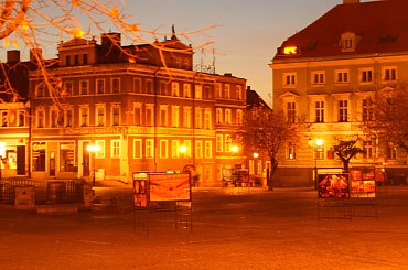 Gniezno nocą 1 listopada 2011 #Gniezno #rafiński #xnifar