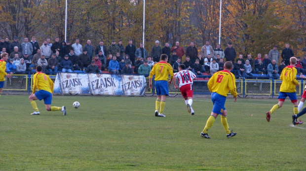 POGOŃ LEŻAJSK - ORZEŁ PRZEWORSK (1:2), 05.11.2011 r. - IV liga podkarpacka #IVLiga #lezajsk #lezajsktm #leżajsk #orzeł #OrzełPrzeworsk #PiłkaNożna #pogon #pogoń #PogońLeżajsk #przeworsk #sport