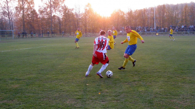 POGOŃ LEŻAJSK - ORZEŁ PRZEWORSK (1:2), 05.11.2011 r. - IV liga podkarpacka #IVLiga #lezajsk #lezajsktm #leżajsk #orzeł #OrzełPrzeworsk #PiłkaNożna #pogon #pogoń #PogońLeżajsk #przeworsk #sport