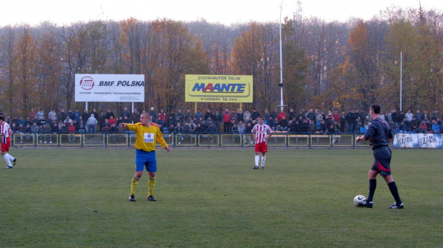 POGOŃ LEŻAJSK - ORZEŁ PRZEWORSK (1:2), 05.11.2011 r. - IV liga podkarpacka #IVLiga #lezajsk #lezajsktm #leżajsk #orzeł #OrzełPrzeworsk #PiłkaNożna #pogon #pogoń #PogońLeżajsk #przeworsk #sport