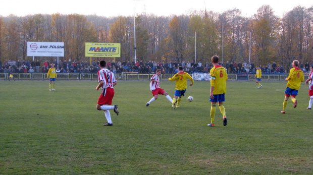 POGOŃ LEŻAJSK - ORZEŁ PRZEWORSK (1:2), 05.11.2011 r. - IV liga podkarpacka #IVLiga #lezajsk #lezajsktm #leżajsk #orzeł #OrzełPrzeworsk #PiłkaNożna #pogon #pogoń #PogońLeżajsk #przeworsk #sport