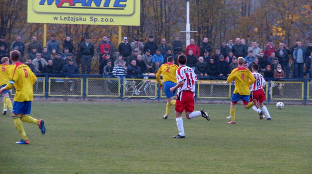 POGOŃ LEŻAJSK - ORZEŁ PRZEWORSK (1:2), 05.11.2011 r. - IV liga podkarpacka #IVLiga #lezajsk #lezajsktm #leżajsk #orzeł #OrzełPrzeworsk #PiłkaNożna #pogon #pogoń #PogońLeżajsk #przeworsk #sport