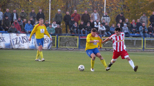 POGOŃ LEŻAJSK - ORZEŁ PRZEWORSK (1:2), 05.11.2011 r. - IV liga podkarpacka #IVLiga #lezajsk #lezajsktm #leżajsk #orzeł #OrzełPrzeworsk #PiłkaNożna #pogon #pogoń #PogońLeżajsk #przeworsk #sport