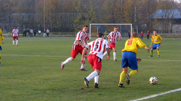 POGOŃ LEŻAJSK - ORZEŁ PRZEWORSK (1:2), 05.11.2011 r. - IV liga podkarpacka #IVLiga #lezajsk #lezajsktm #leżajsk #orzeł #OrzełPrzeworsk #PiłkaNożna #pogon #pogoń #PogońLeżajsk #przeworsk #sport