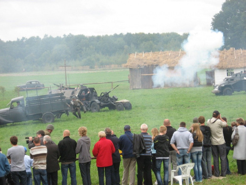 Rekonstrukcja bitwy 6 Dywizji Piechoty pod Narolem - tu pozycje niemieckie #TomaszówLubelski #rekonstrukcja #Narol