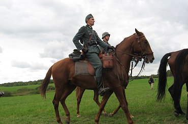 Prezentacja uczestników rekonstrukcji - niemieccy kawalerzyści #TomaszówLubelski #rekonstrukcja