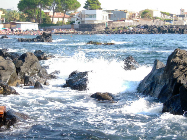 Santa Tecla - widok od strony morza #Sycylia #SantaTecla