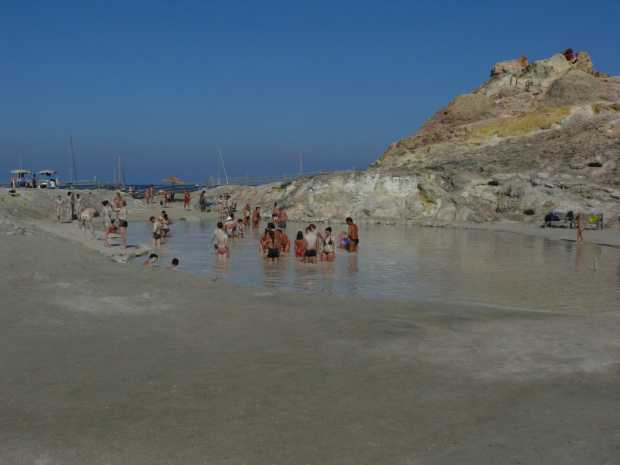 Vulcano - kąpiel z błotka siarkowego #Sycylia #WyspyLiparyjskie