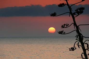 Wybrzeże zachodnie piękne jest także w nocy #Sycylia #SanVitoLoCapo #ZachódSłońca