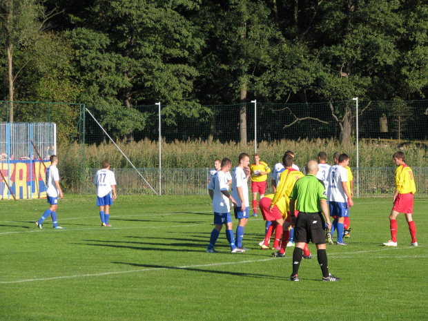 IV Liga podkarpacka, 30.09.2012 r. Sokół Sieniawa - Pogoń Leżajsk 0-0 #lezajsk #lezajsktm #leżajsk #pogon #pogoń #PogońLeżajsk #seniorzy #sieniawa #sokół #SokółSieniawa