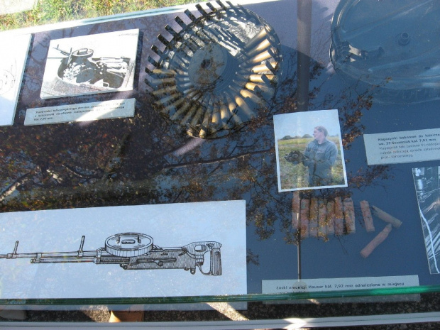 Oryginalne części bombowca Łoś zestrzelonego 7 września 1939 r. koło Warszawy, wydobyte z ziemi 2011 r. #PZLŁoś #BombowiecŁoś #Mielec