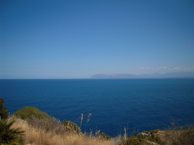 Rezerwat położony jest ok. 200 km na zachód od Cefalu #Sycylia #RiservaDelloZingaro