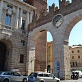 Portoni della Bra - jedna z bram w Weronie #Adyga #Arena #balkon #Bazylika #Julii #miasto #Most #Romea #rzeka #Szekspir #Veneto #Verona #Werona #Włochy
