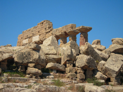 Wszystkie świątynie akropolu były zwrócone na wschód #Sycylia #Selinunte