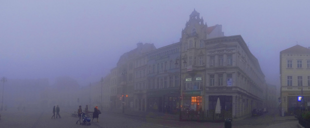 Pocztówka z Bydgoszczy 1 #architektura #barwy #Bydgoszcz #jesień #kolory #mgła #przyroda